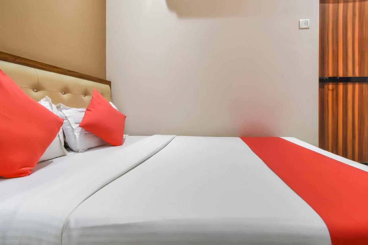 Oyo 69377 Hotel Ruby Βομβάη Εξωτερικό φωτογραφία