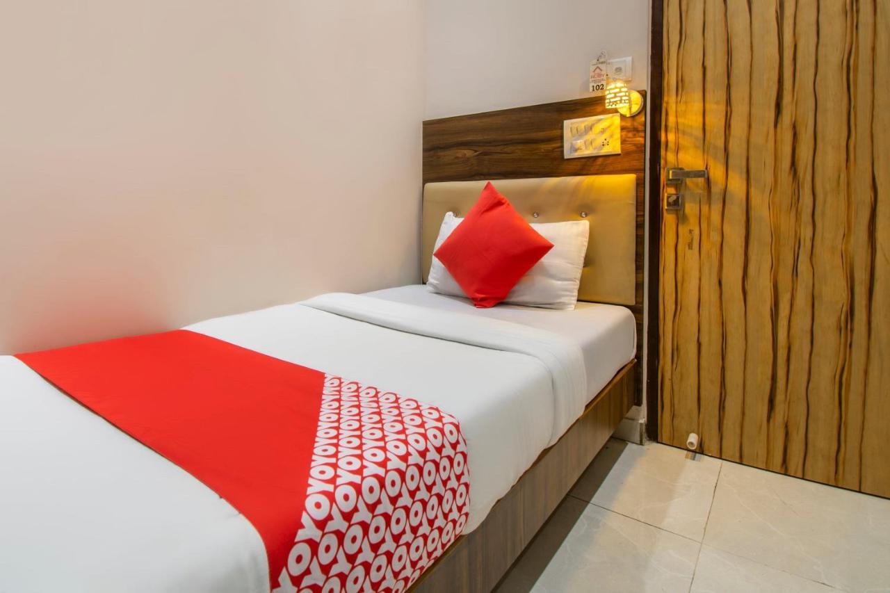 Oyo 69377 Hotel Ruby Βομβάη Εξωτερικό φωτογραφία